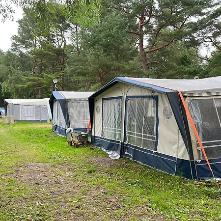 营地 Przyczepa Hobby 460 Z Przedsionkiem W Debkach *